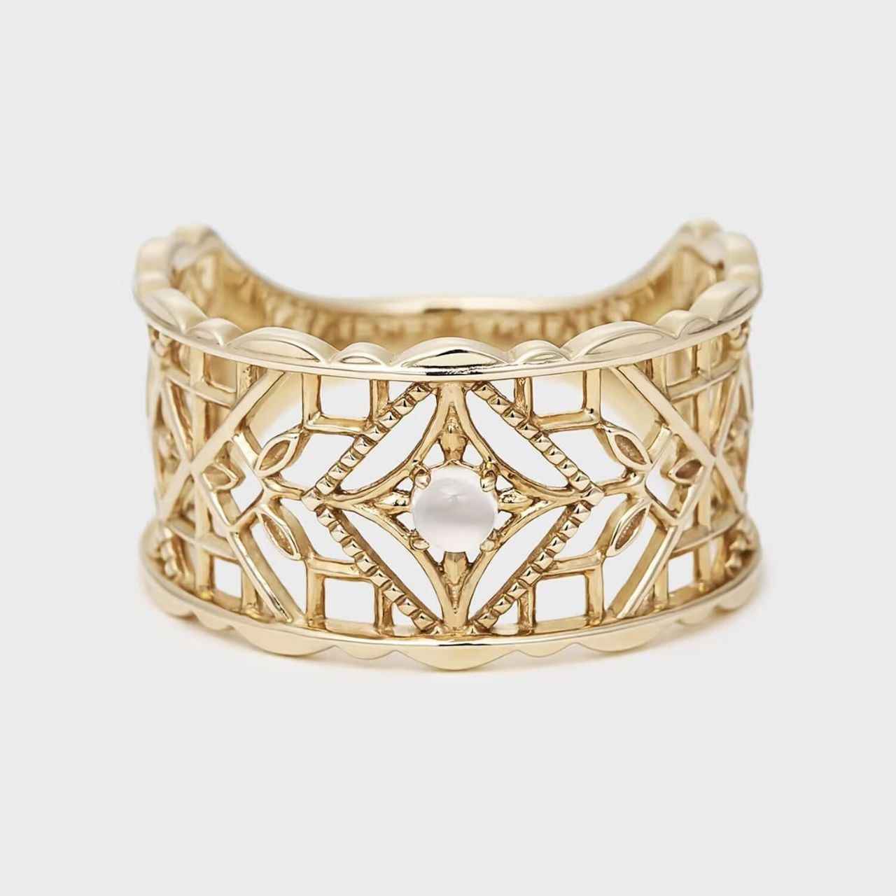 Vintage Moonstone Ring - Gold Hollow Ring