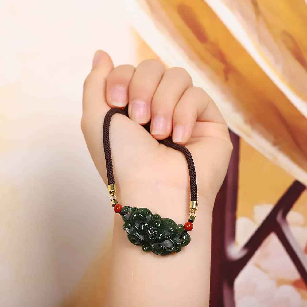 Flower Jade Necklace