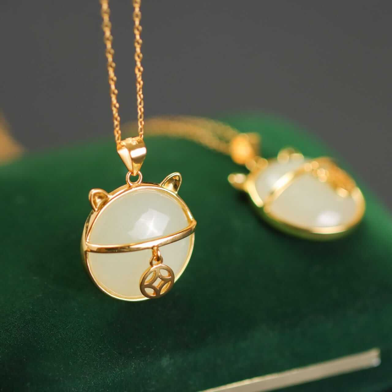 Feng Shui Coin Necklace - Lucky Cat Jade Pendant Necklace