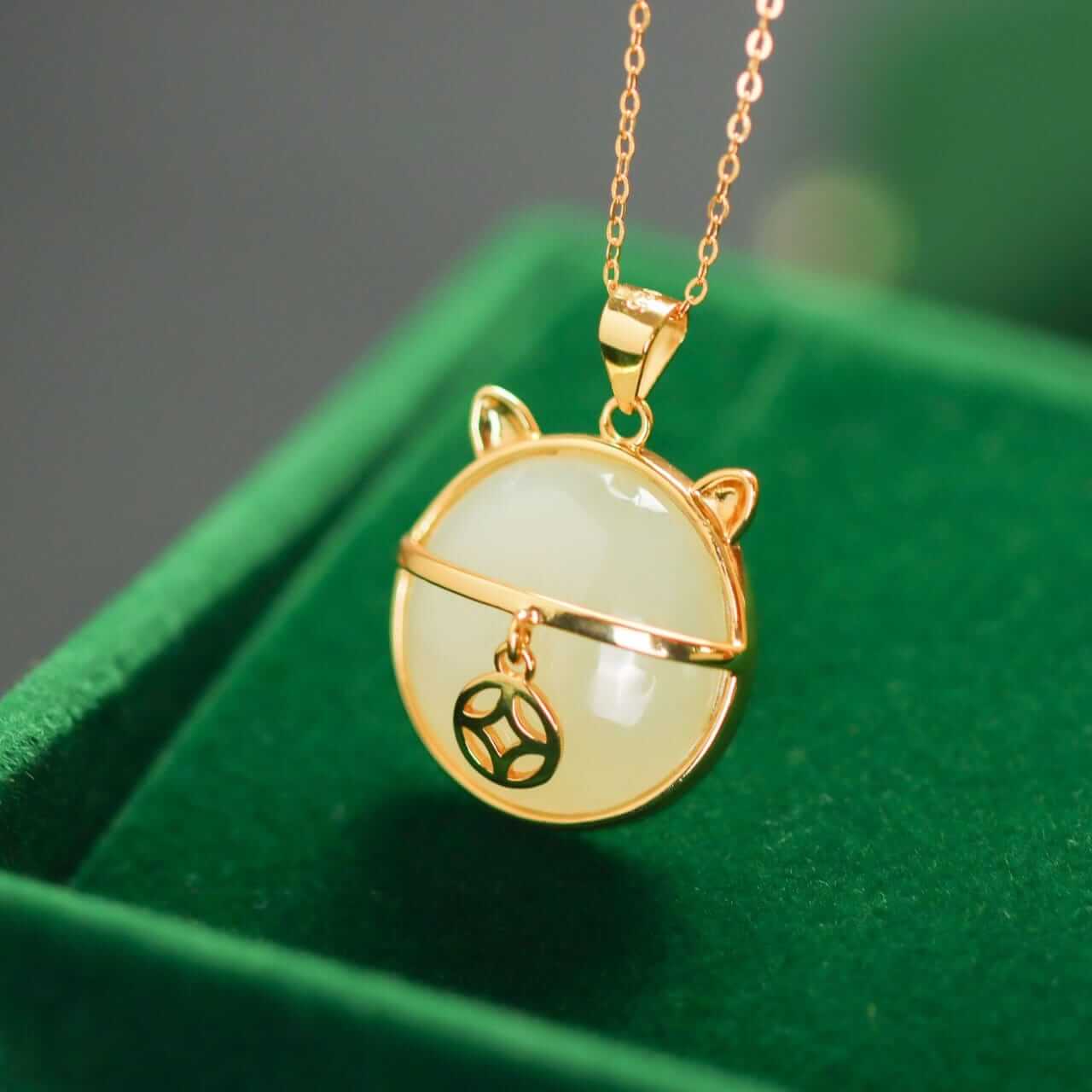 Feng Shui Coin Necklace - Lucky Cat Jade Pendant Necklace