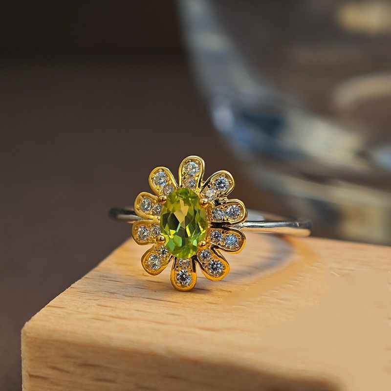 Peridot Rings - Silver Flower Ring