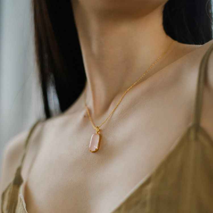 Rose Quartz Necklaces - Allure Necklace