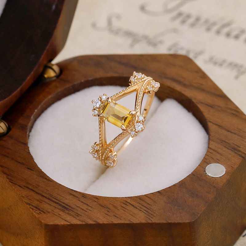 Citrine Gold Ring - Geometric Ring