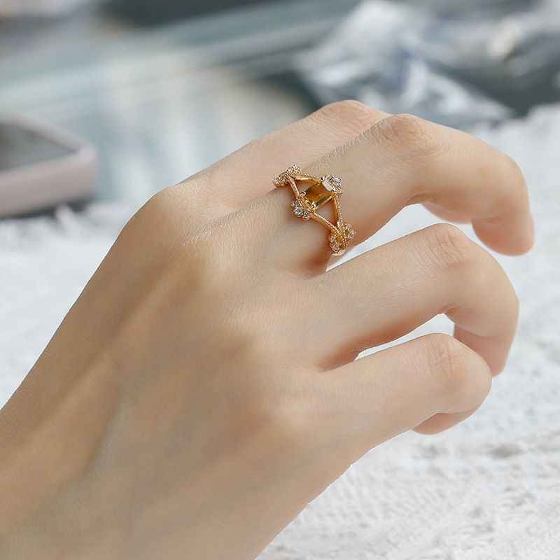 Citrine Gold Ring - Geometric Ring