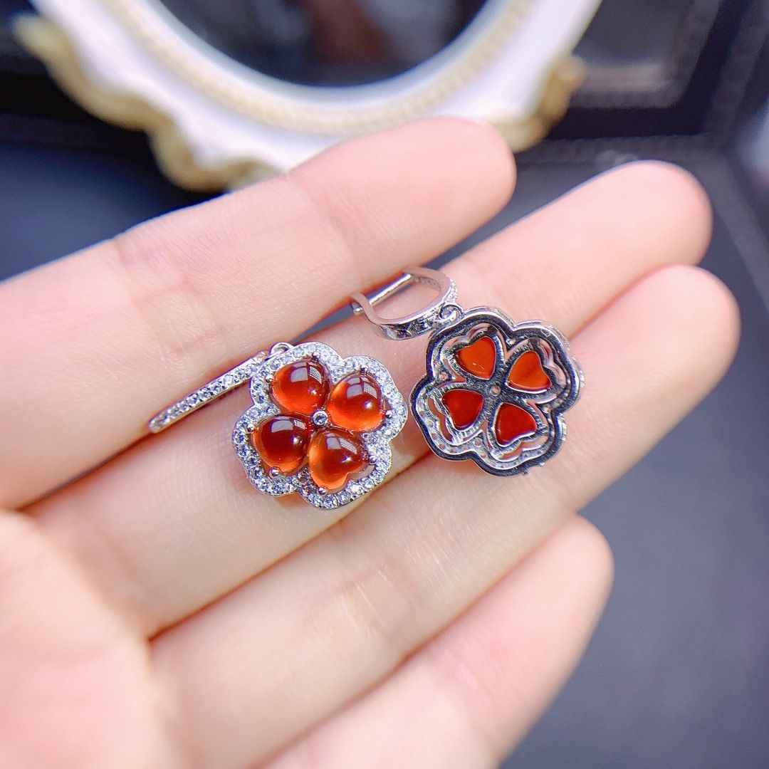 Garnet Drop Earrings - Clover Earrings